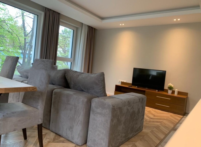 Дава под наем 3-СТАЕН, гр. София, Лозенец, снимка 2 - Апартаменти - 53245833