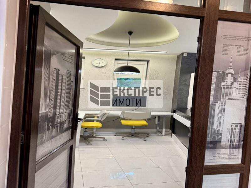K pronájmu  Kancelář Varna , Centar , 25 m2 | 21024718 - obraz [2]
