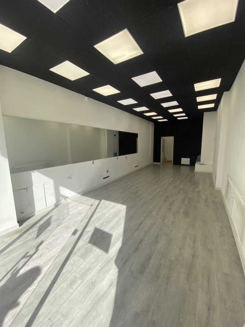 Til leje  Butik Sofia , Oborishte , 50 kvm | 43907706 - billede [2]