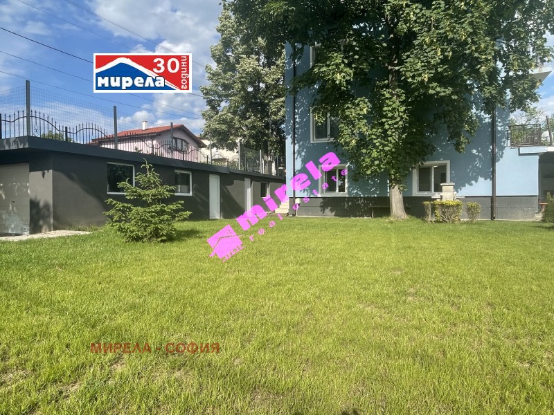 K pronájmu  Dům oblast Sofia , Godeč , 230 m2 | 92288868