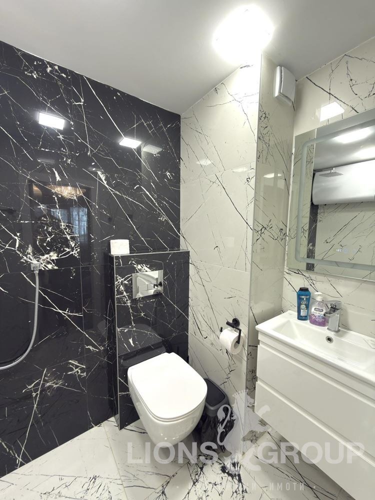 Дава под наем МНОГОСТАЕН, гр. Варна, Базар Левски, снимка 11 - Апартаменти - 54217555