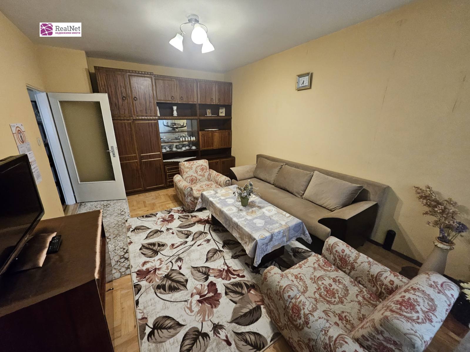 Дава под наем 2-СТАЕН, гр. София, Дружба 2, снимка 2 - Апартаменти - 54080008