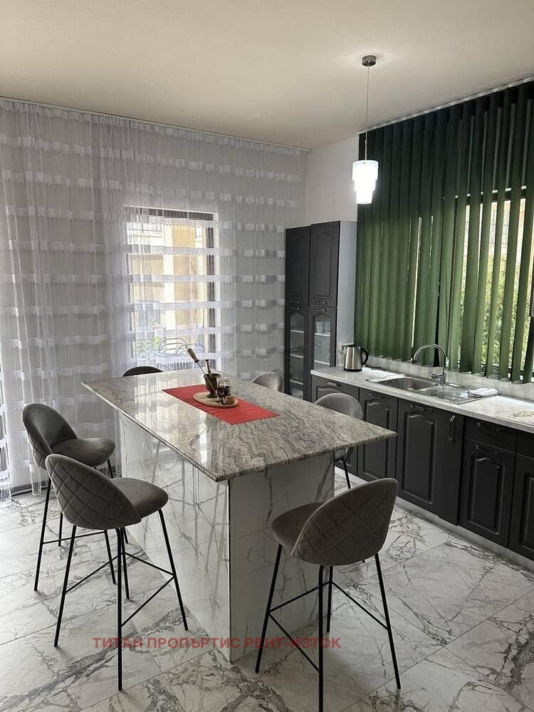 Дава под наем  Къща град Бургас , Сарафово , 220 кв.м | 48515840 - изображение [3]