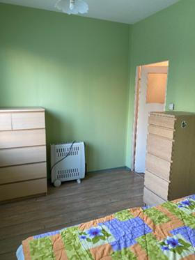 Studie Mladost 3, Sofia 7
