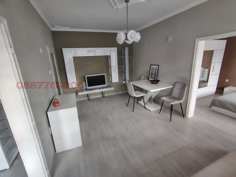 En renta  2 dormitorios Stara Zagora , Tsentar , 65 metros cuadrados | 80087313 - imagen [2]