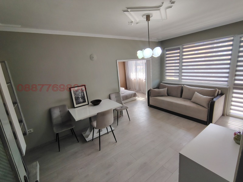 En renta  2 dormitorios Stara Zagora , Tsentar , 65 metros cuadrados | 80087313