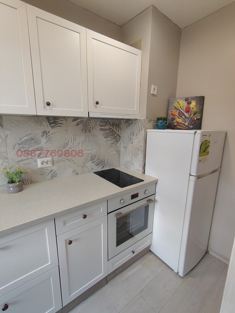 En renta  2 dormitorios Stara Zagora , Tsentar , 65 metros cuadrados | 80087313 - imagen [4]