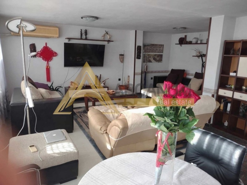 Дава под наем 4-СТАЕН, гр. Варна, Окръжна болница-Генерали, снимка 13 - Апартаменти - 52386920