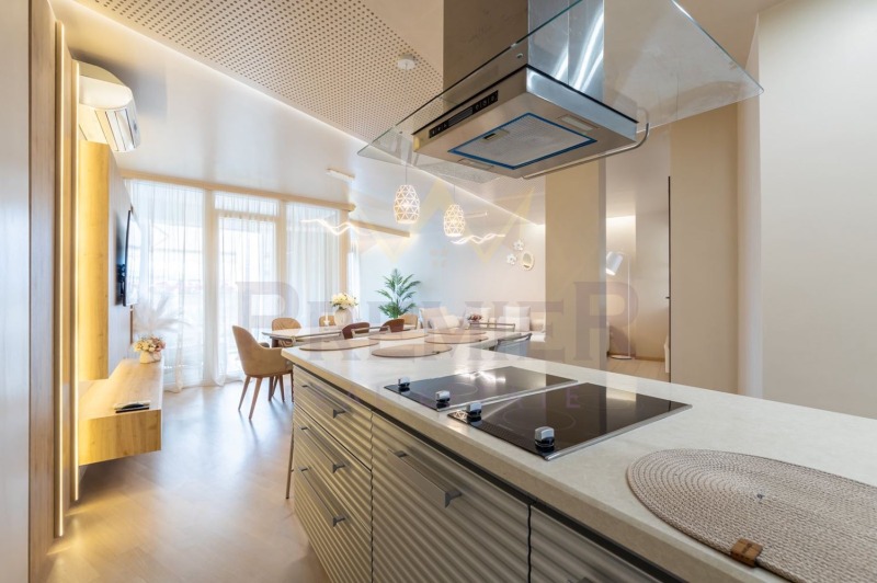 Zu vermieten  Maisonette Warna , m-t Ewksinograd , 176 qm | 85120394