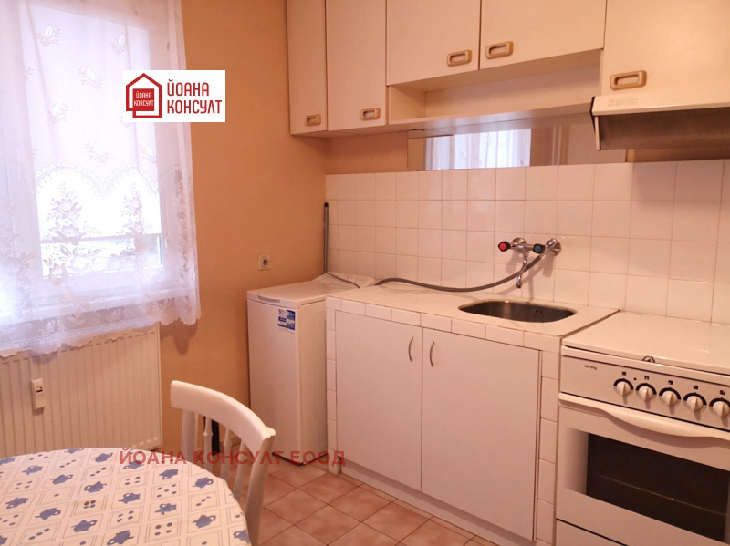 De inchiriat  2 dormitoare Pleven , Șiroc țentâr , 70 mp | 91183877 - imagine [4]
