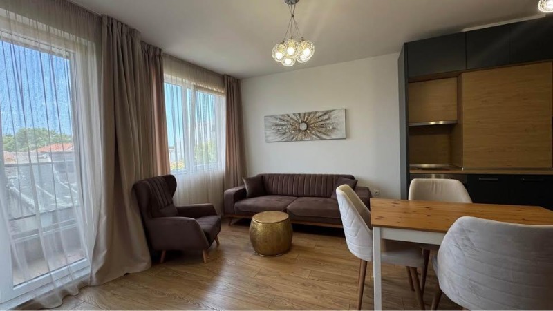 Дава под наем  3-стаен град Варна , Център , 89 кв.м | 24097900