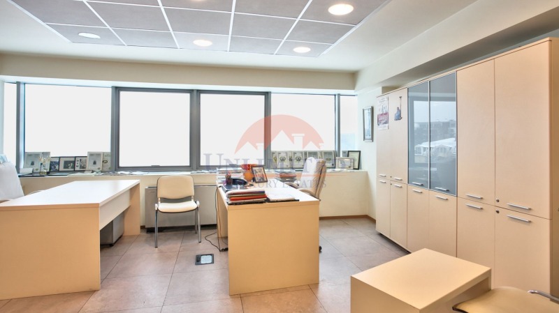 Te huur  Kantoor Sofia , Lozenets , 830 m² | 79562621 - afbeelding [17]