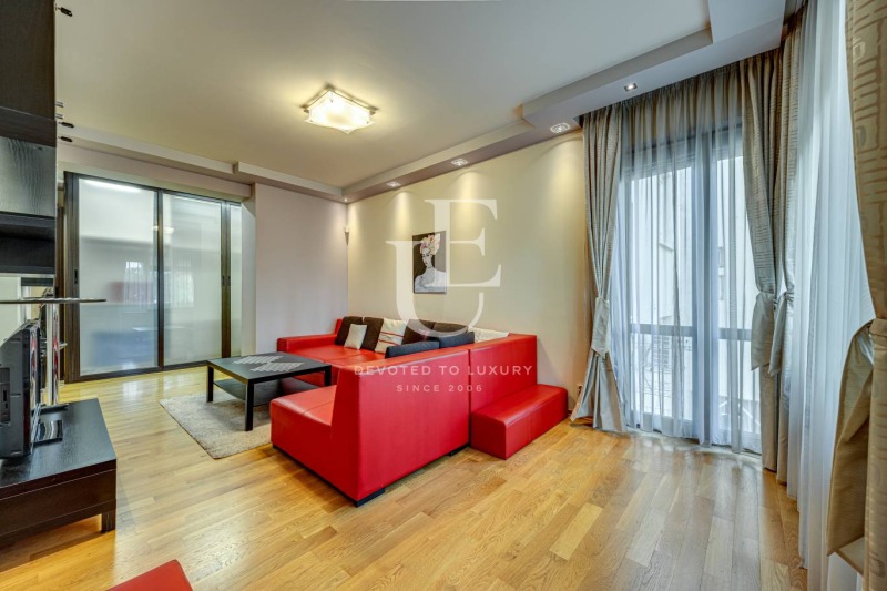 En renta  1 dormitorio Sofia , Doktorski pametnik , 88 metros cuadrados | 48081174 - imagen [2]