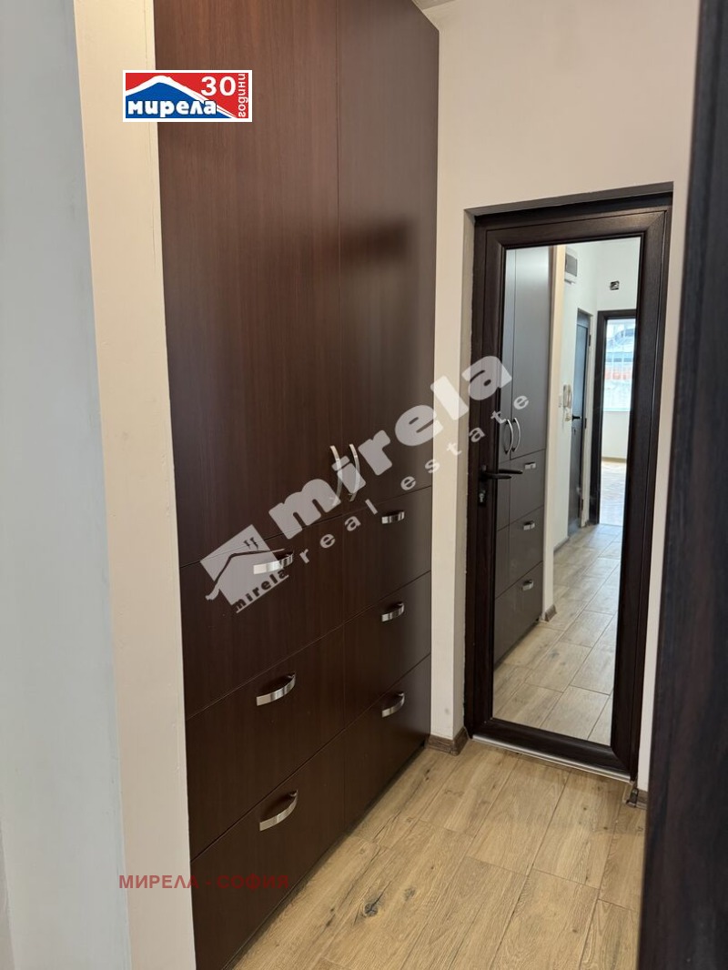 Издаје се  2 спаваће собе Софија , Центар , 102 м2 | 67906857 - слика [6]