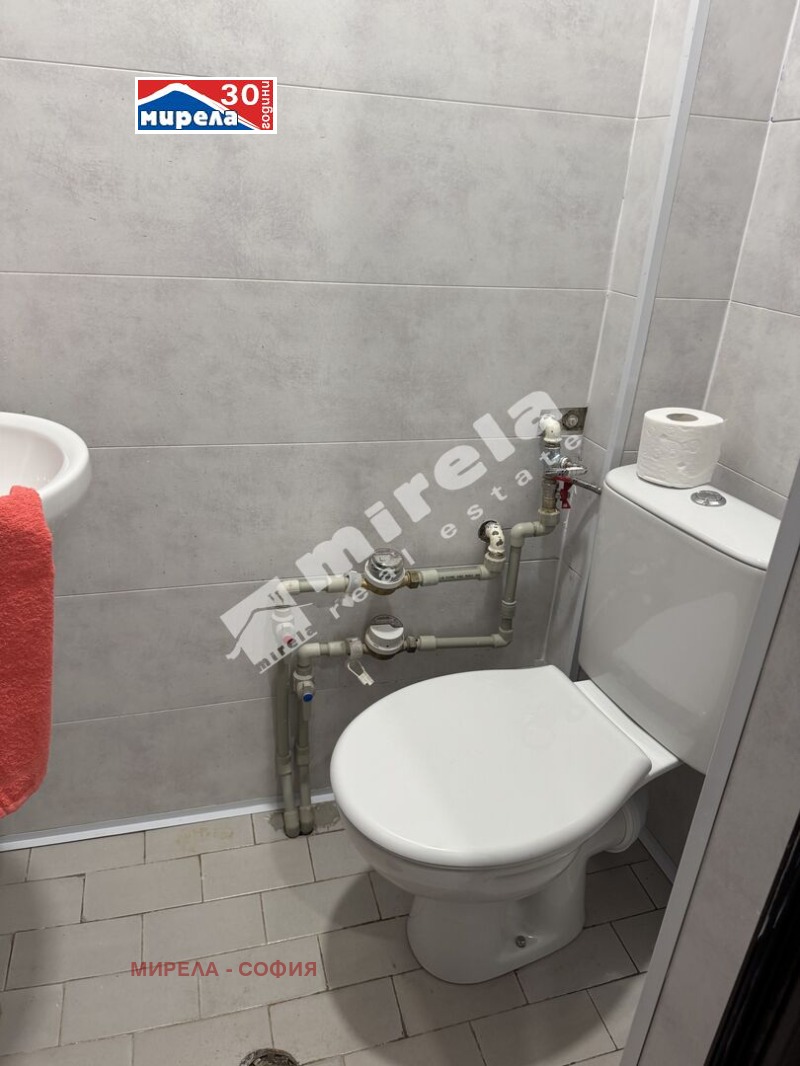 Издаје се  2 спаваће собе Софија , Центар , 102 м2 | 67906857 - слика [8]