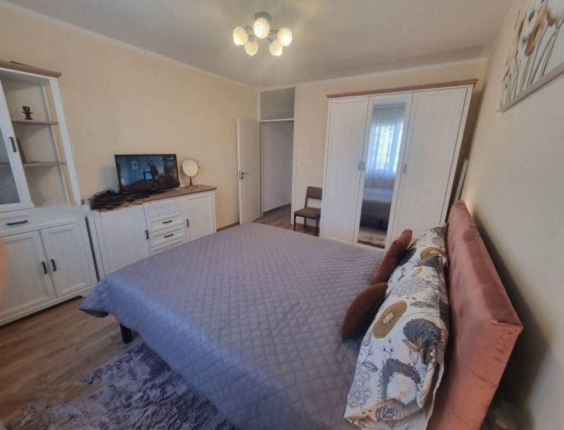 Дава под наем 4-СТАЕН, гр. София, Връбница 1, снимка 4 - Апартаменти - 52730822