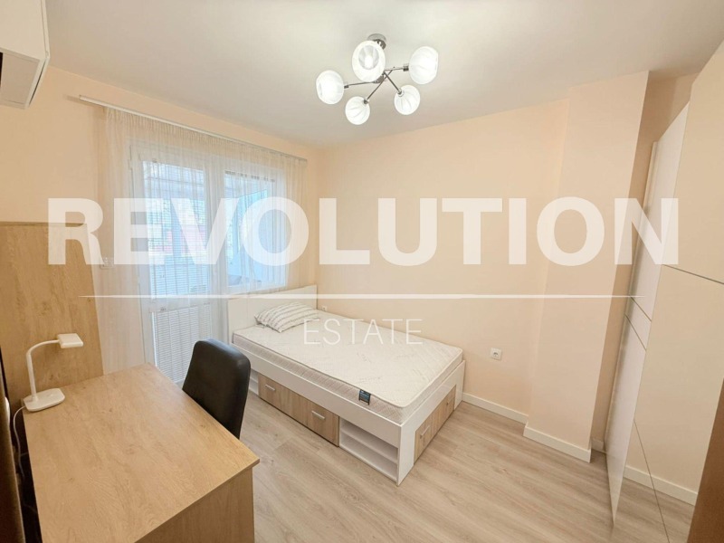 Дава под наем 4-СТАЕН, гр. Варна, Левски 1