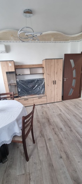 ���� ��� ���� 3-����� | Imot.bg � ����� ������ 8