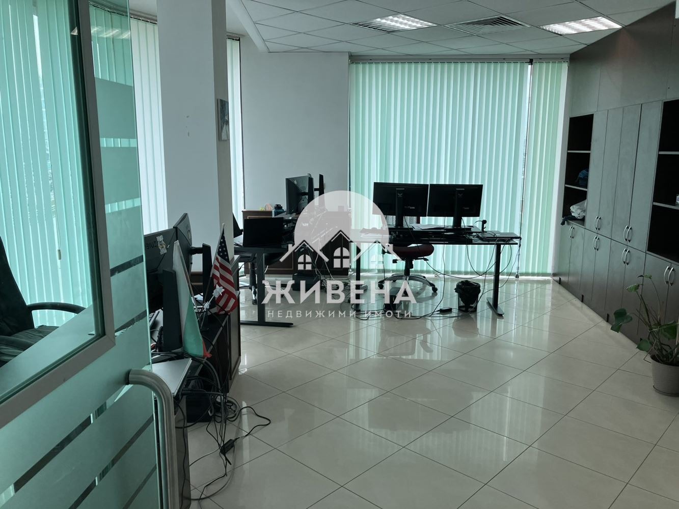 Дава под наем ОФИС, гр. Варна, Цветен квартал, снимка 2 - Офиси - 54027268