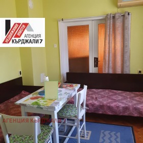 1 dormitorio Tsentar, Kardzhali 1