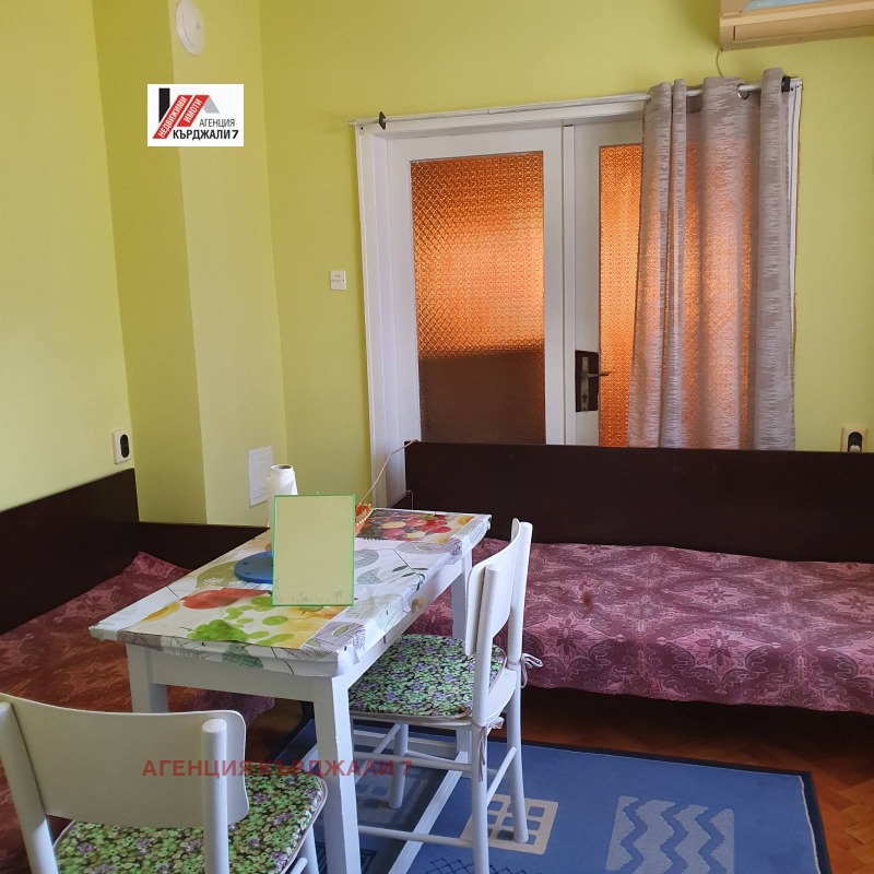 For Rent  1 bedroom Kardzhali , Tsentar , 45 sq.m | 79501320