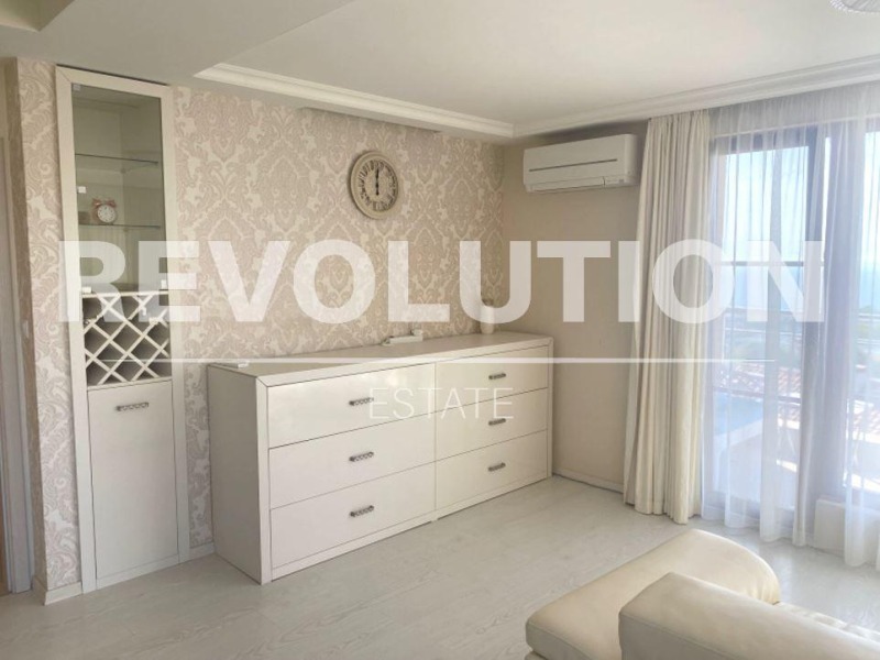K pronájmu  1 ložnice Varna , Briz , 87 m2 | 38053120 - obraz [2]
