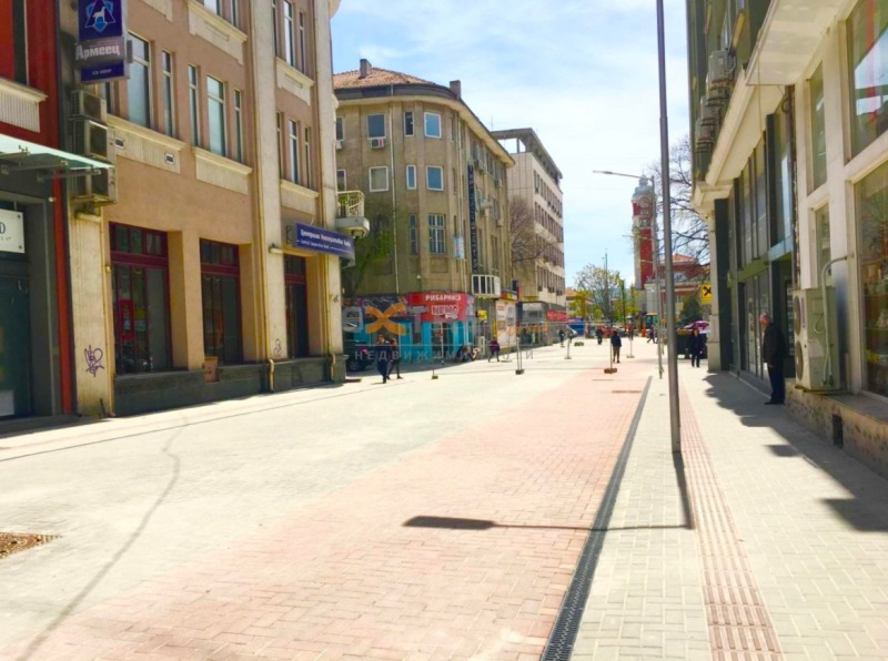 Дава под Наем ОФИС в град Варна, ЖП Гара - 50 кв.м / 350 € » 684.54 лв., ЕКСТРИЙМ ВАРНА