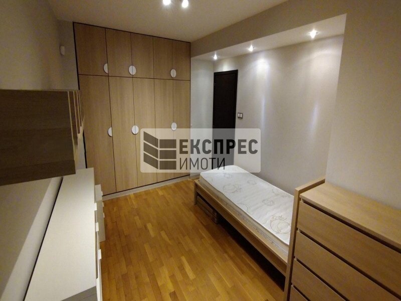 Дава под наем 4-СТАЕН, гр. София, Лозенец, снимка 6 - Апартаменти - 53282526