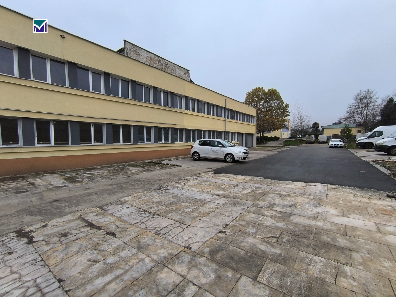 Дава под наем СКЛАД, гр. Враца, Промишлена зона, снимка 2 - Складове - 52649880