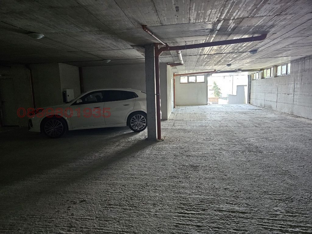 Дава под наем ГАРАЖ, ПАРКОМЯСТО, гр. Кърджали, Център, снимка 11 - Гаражи и паркоместа - 55536329