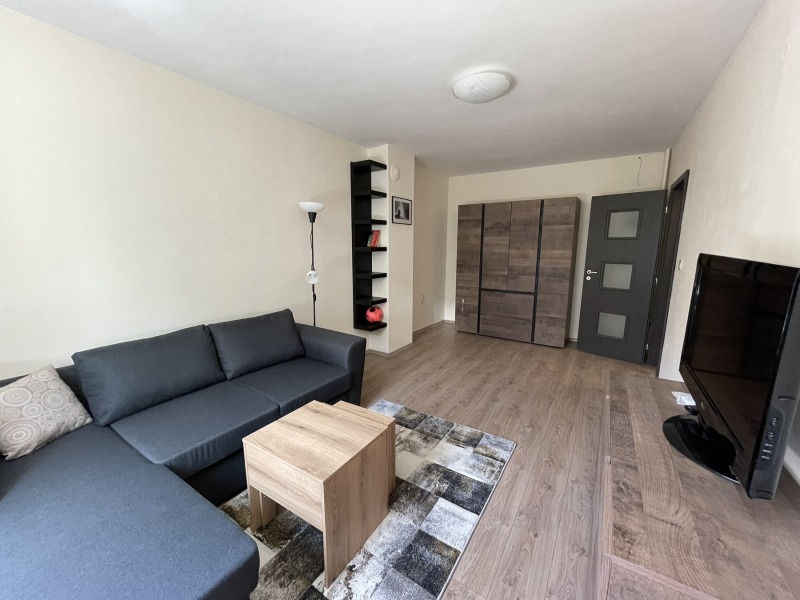 Под наем 2-СТАЕН, град София, Белите брези • 600 € / 1173.50 лв. • 79860487 1