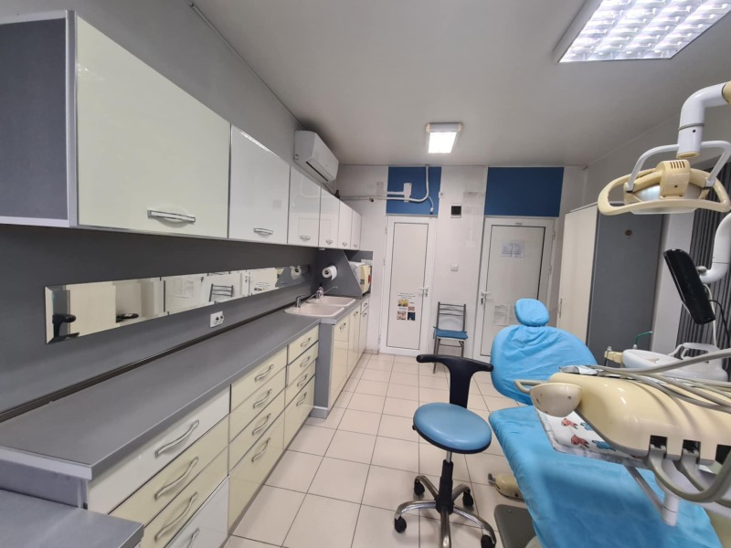 Дава под Наем ОФИС в град Хасково, Център - 20 кв.м / 204.52 € » 400 лв., ИМОТИ-МИРА