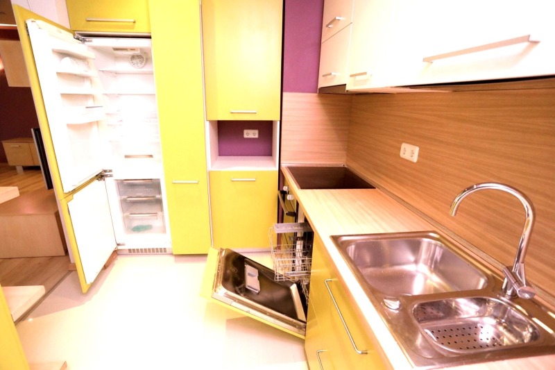 Дава под наем  4-стаен град София , Кръстова вада , 150 кв.м | 60805334 - изображение [3]
