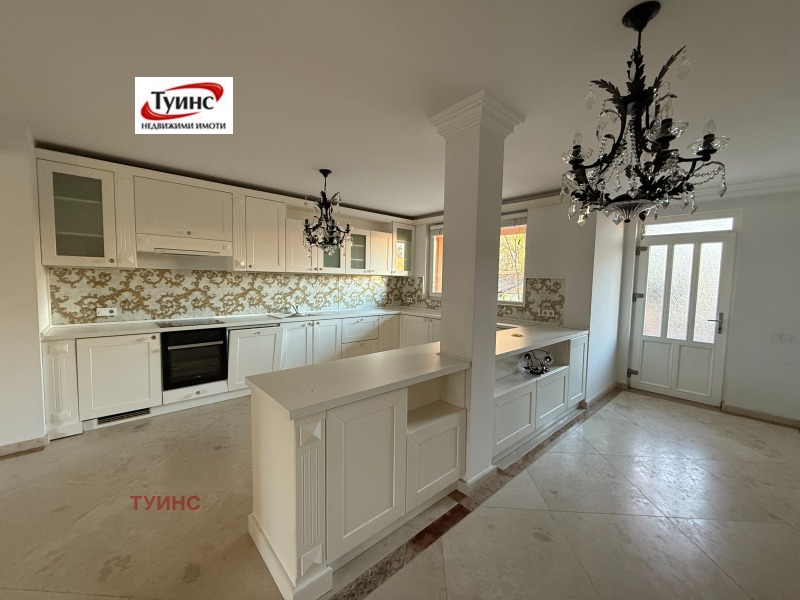 Дава под наем КЪЩА, гр. Пловдив, Кършияка, снимка 2 - Къщи - 52537600