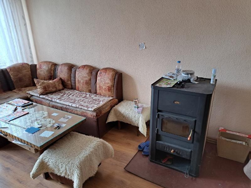 Продава  4-стаен град Русе , Родина 1 , До Жорела, 114 кв.м | 11108671 - изображение [2]