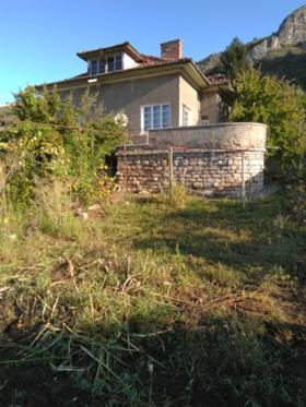 Продажба на имоти в с. Кунино, област Враца - изображение 1 