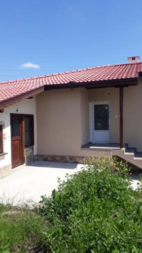 Продажба на имоти в с. Горен чифлик, област Варна - изображение 14 