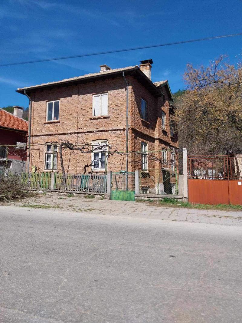 Продава  Къща област Пазарджик , гр. Белово , 158 кв.м | 82824227