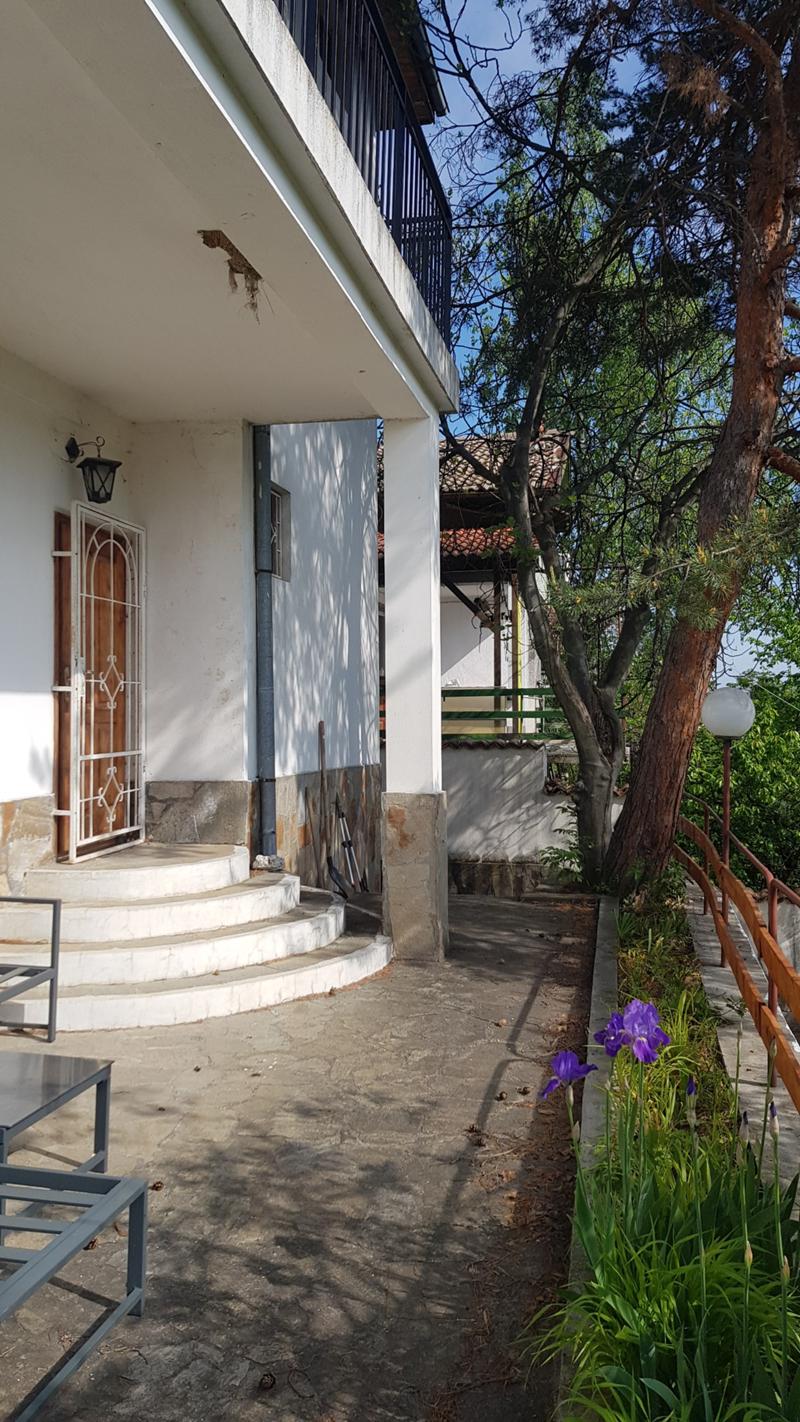 Продава  Къща област Пловдив , с. Храбрино , Първа Вилна Зона, 220 кв.м | 44726935 - изображение [6]