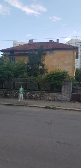 Продажба на имоти в Център, град Кюстендил — страница 2 - изображение 17 