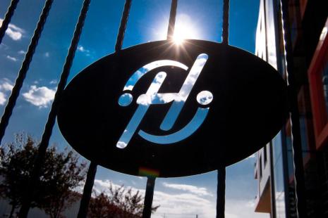 ХЪС ООД[2]— Zaplata.bg